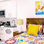 Casa Cordova Apartments By Lowkl