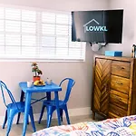 Casa Cordova Apartments By Lowkl